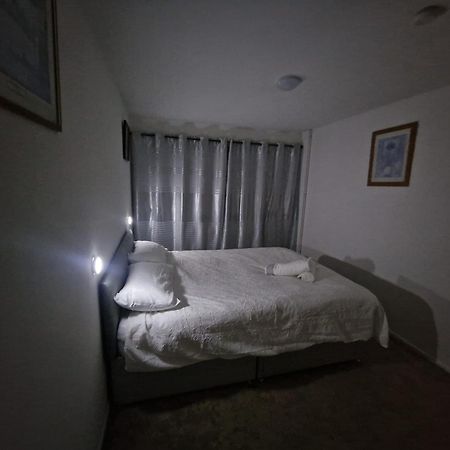 3 Bedroom Furnished House Loughton  Exterior foto