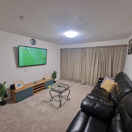 3 Bedroom Furnished House Loughton  Exterior foto